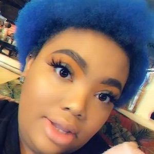 Meet your Posher, Brisace